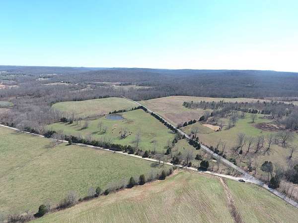 30 Acres of Recreational Land & Farm for Sale in Elkton, Kentucky