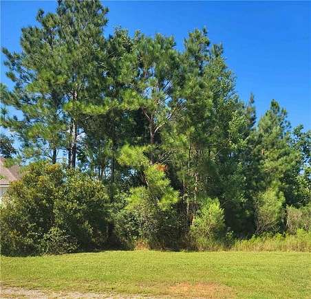 0.26 Acres of Residential Land for Sale in Fairhope, Alabama