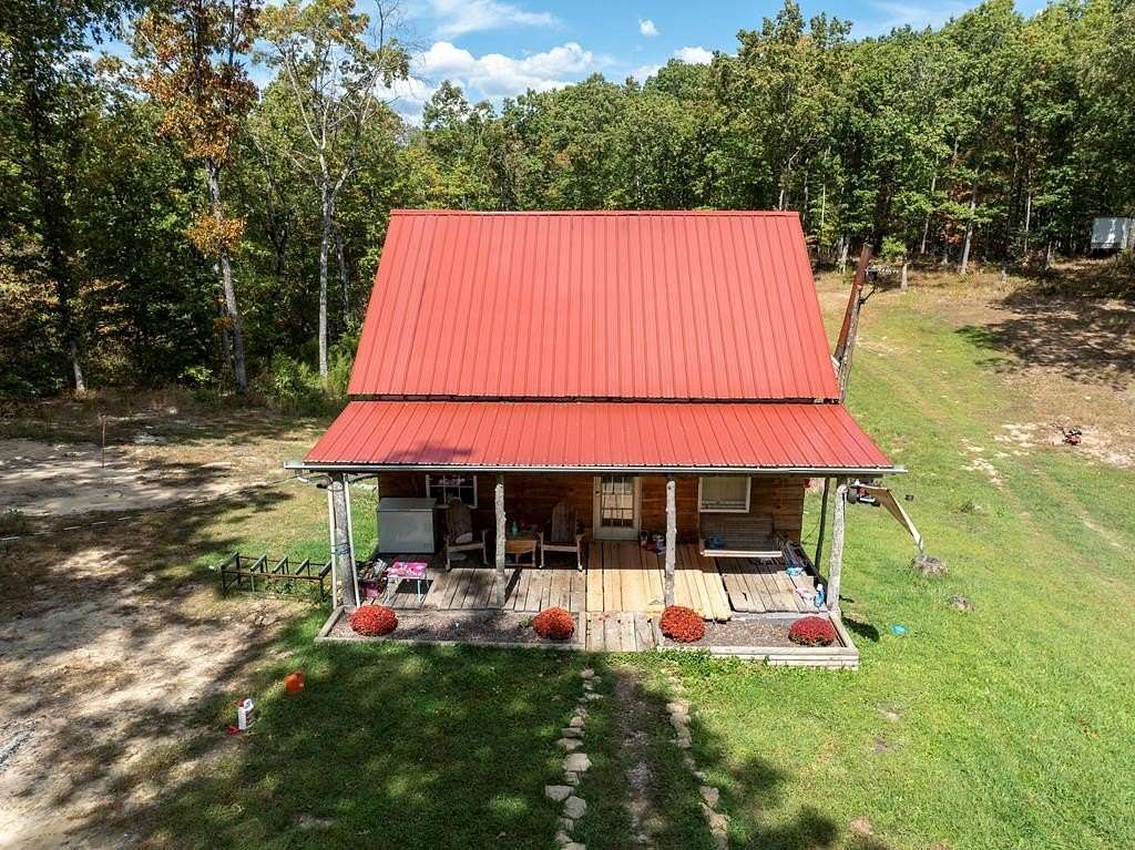 7.5 Acres of Residential Land with Home for Sale in Dunlap, Tennessee