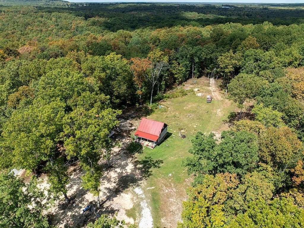 7.5 Acres of Residential Land with Home for Sale in Dunlap, Tennessee