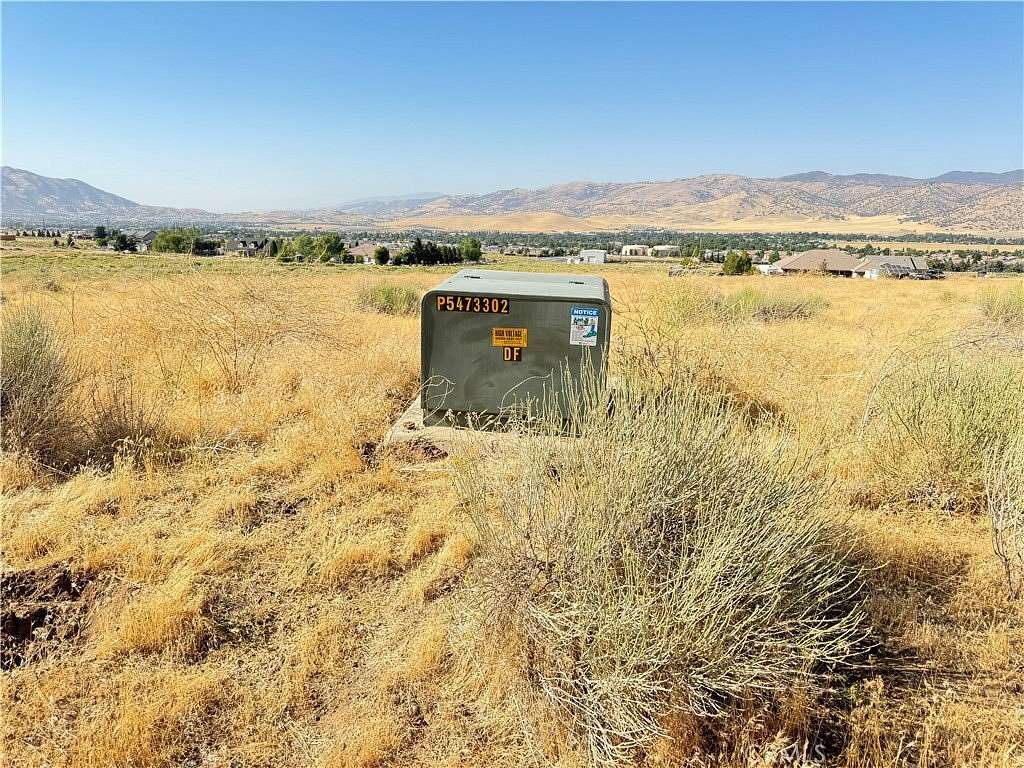 2.36 Acres of Residential Land for Sale in Kern, California