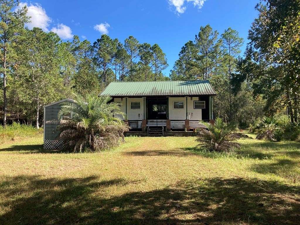 4.4 Acres of Residential Land with Home for Sale in Bristol, Florida