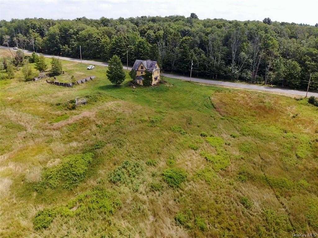 6.43 Acres of Residential Land with Home for Sale in Fallsburg, New York