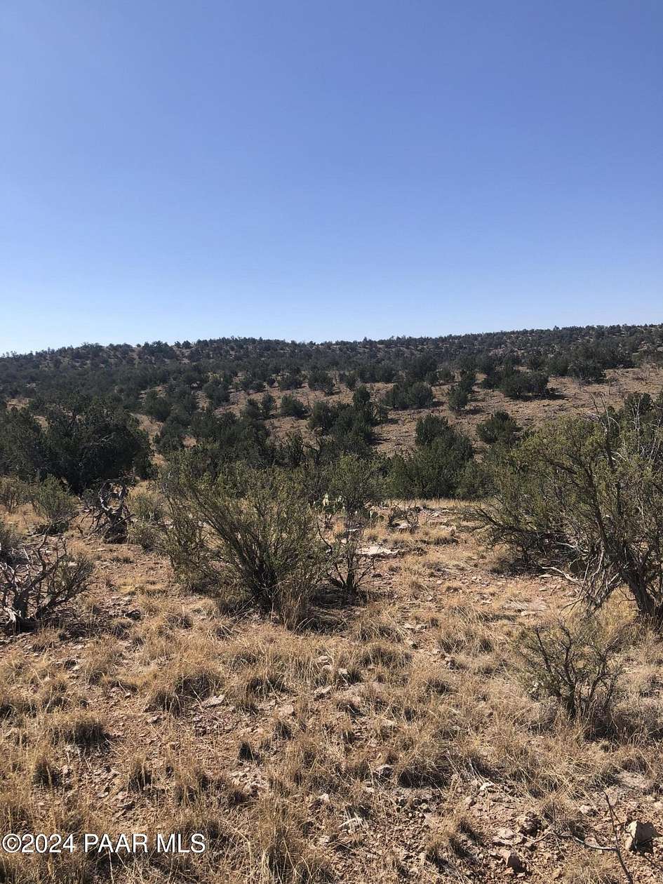 5.47 Acres of Land for Sale in Seligman, Arizona