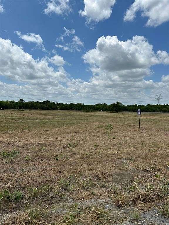 1.13 Acres of Residential Land for Sale in Greenville, Texas