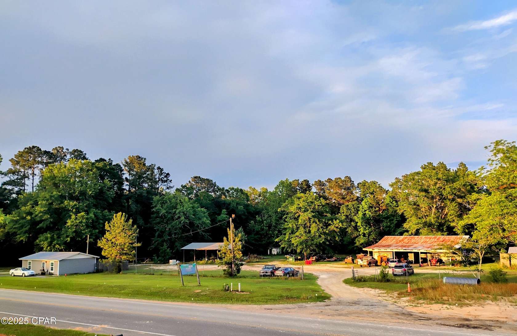 3 Acres of Mixed-Use Land for Sale in Chipley, Florida