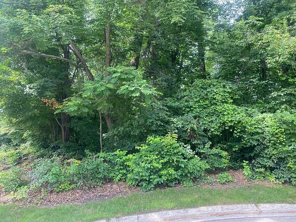 0.52 Acres of Residential Land for Sale in Green Bay, Wisconsin