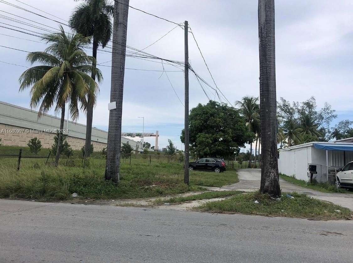 0.1 Acres of Residential Land for Sale in Miami, Florida