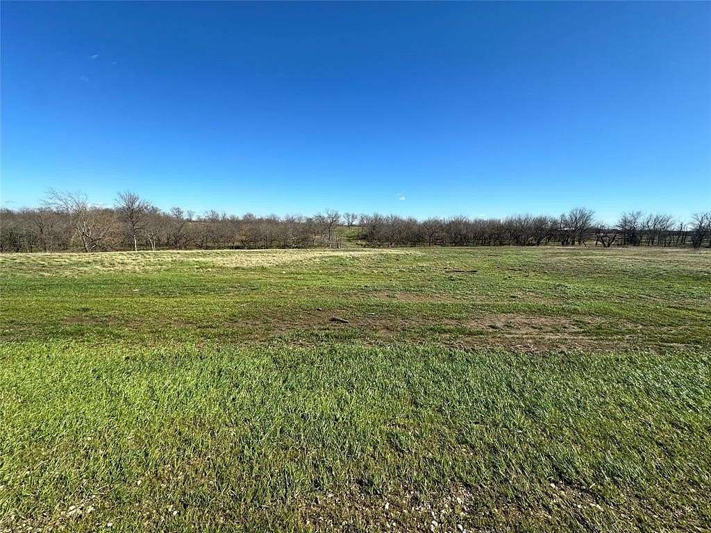 1.45 Acres of Residential Land for Sale in Corsicana, Texas