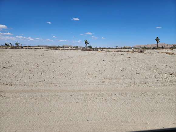 0.944 Acres of Land for Sale in Sun Village, California