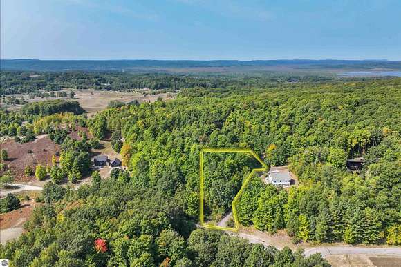 1.2 Acres of Residential Land for Sale in Traverse City, Michigan