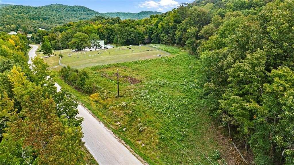 9.5 Acres of Residential Land for Sale in Fayetteville, Arkansas