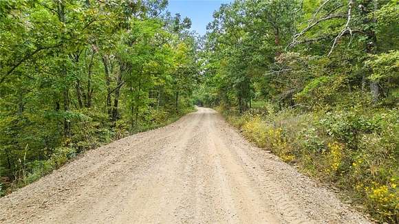 15 Acres of Land for Sale in Fayetteville, Arkansas