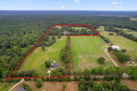 29.63 Acres of Land with Home for Sale in Mount Pleasant, Texas