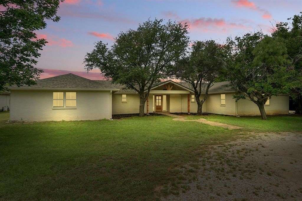 3.55 Acres of Residential Land with Home for Sale in Abilene, Texas