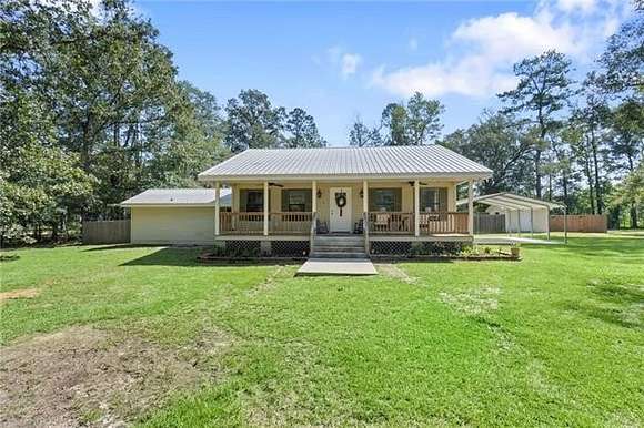 2.9 Acres of Residential Land with Home for Sale in Folsom, Louisiana