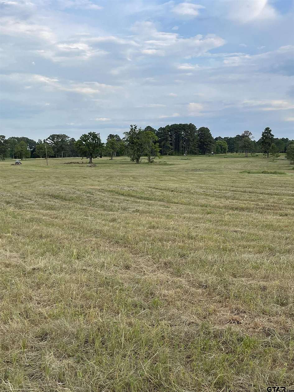 5.35 Acres of Land for Sale in Kilgore, Texas