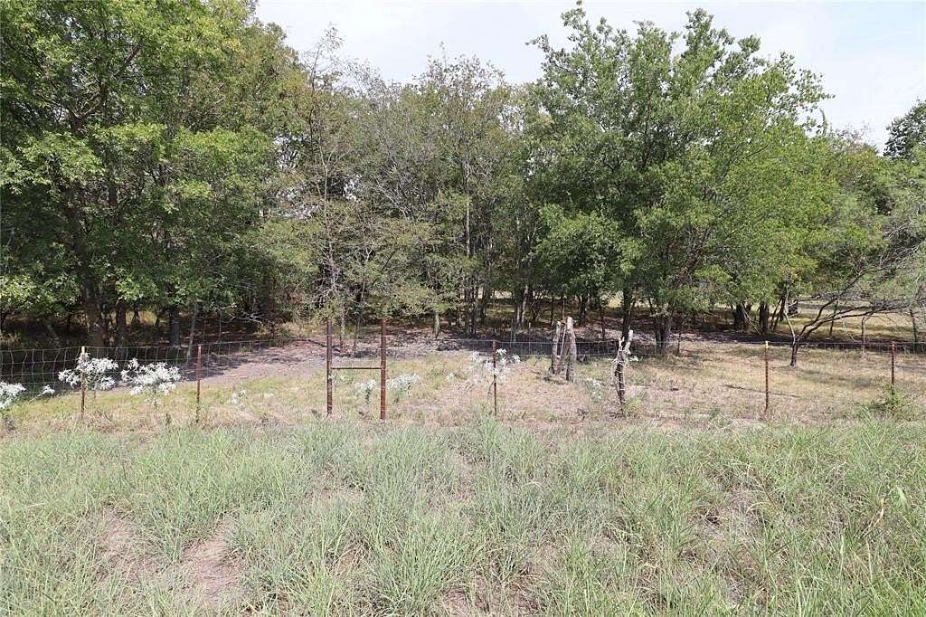 2.688 Acres of Land for Sale in Scurry, Texas