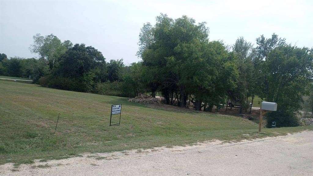 0.25 Acres of Residential Land for Sale in Runaway Bay, Texas