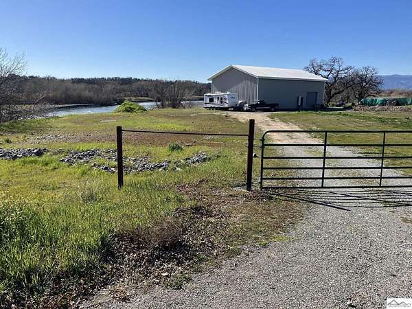 27.3 Acres of Land with Home for Sale in Flournoy, California