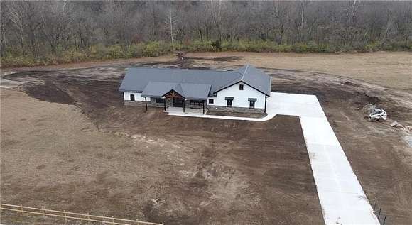 14.3 Acres of Land with Home for Sale in Independence, Missouri