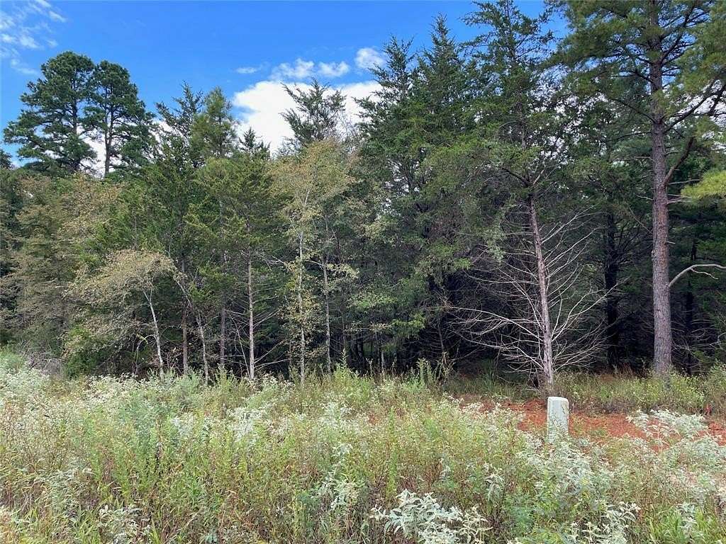 0.5 Acres of Residential Land for Sale in Lindale, Texas