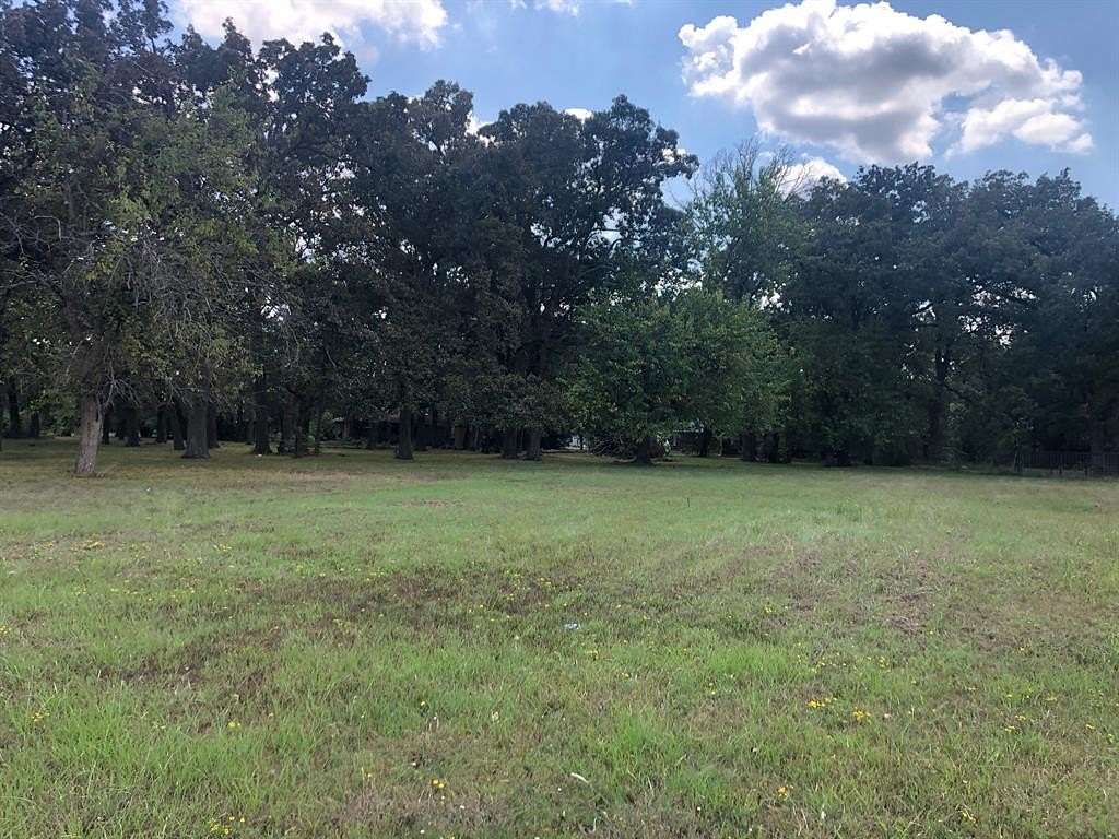 1.473 Acres of Residential Land for Sale in Commerce, Texas