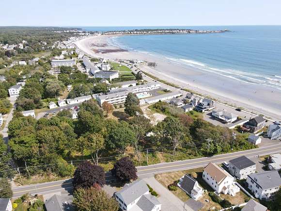 Commercial Land for Auction in York Beach, Maine