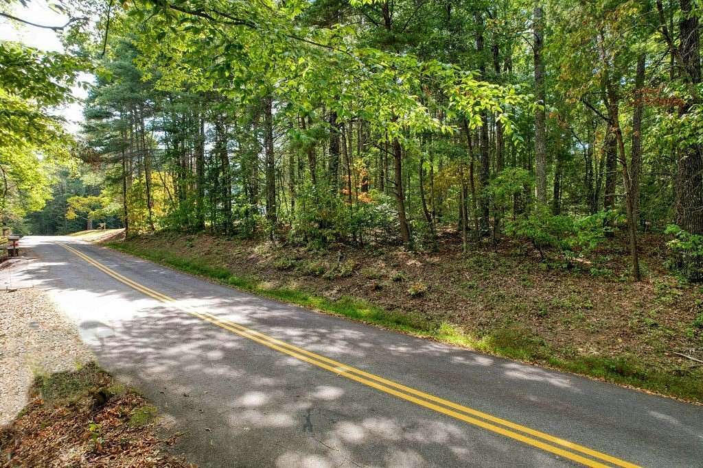 1.099 Acres of Land for Sale in Blairsville, Georgia