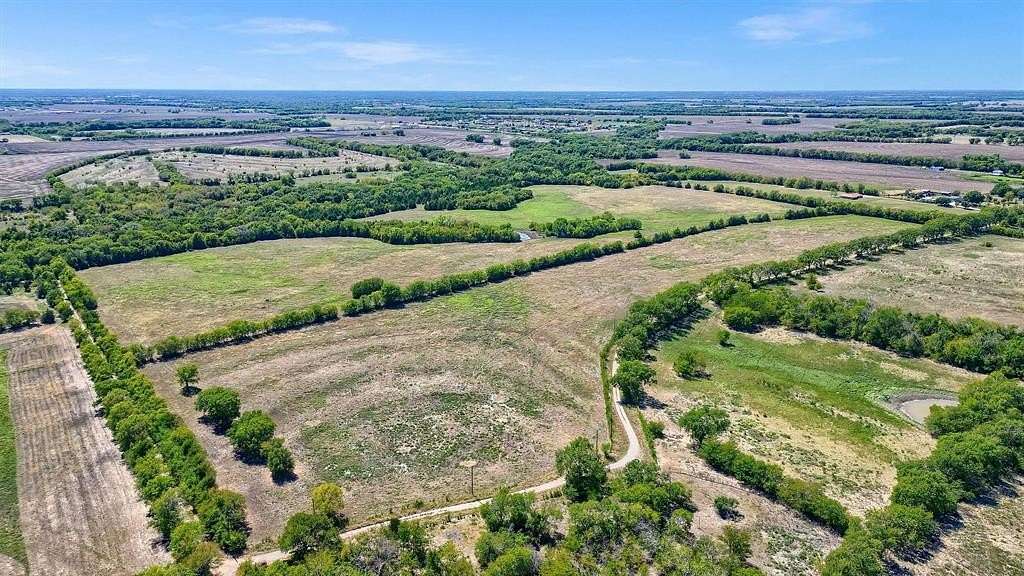 164.937 Acres of Agricultural Land for Sale in Howe, Texas