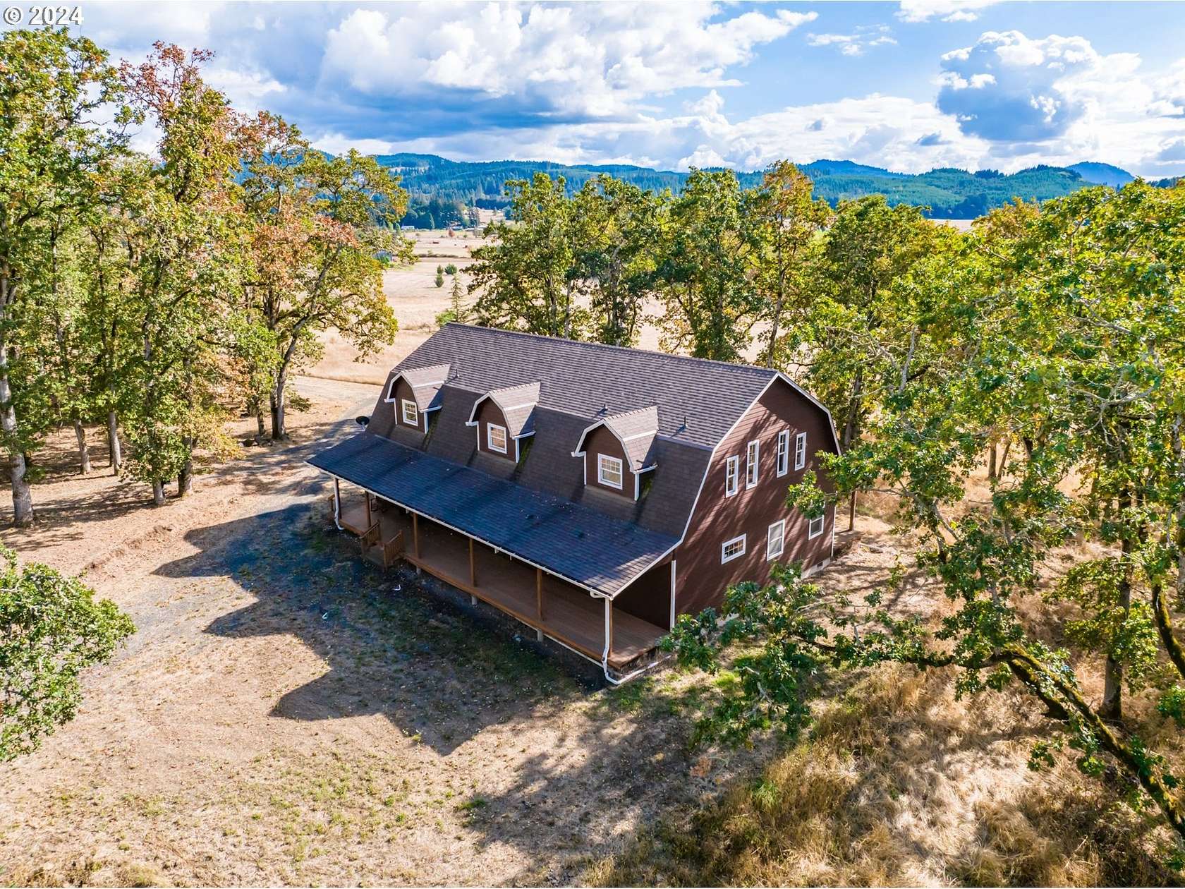 71.7 Acres of Agricultural Land with Home for Sale in Lebanon, Oregon