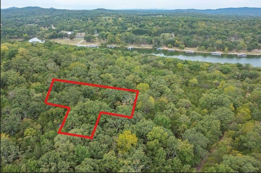 0.92 Acres of Residential Land for Sale in Lampe, Missouri