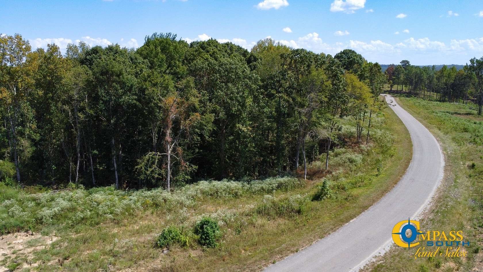 140 Acres of Recreational Land for Sale in McKenzie, Tennessee