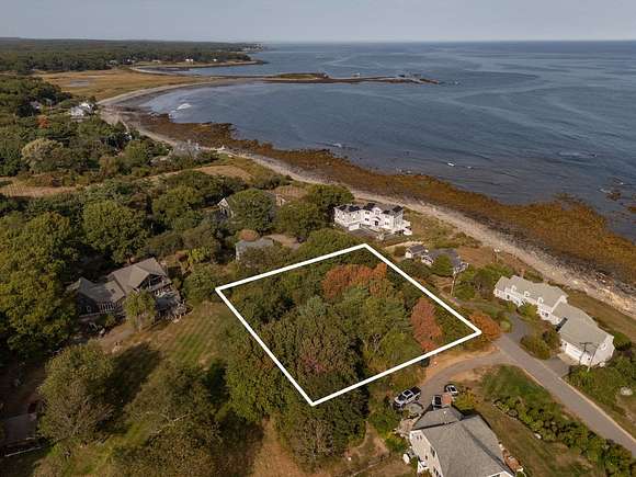 0.75 Acres of Residential Land for Sale in Kittery, Maine