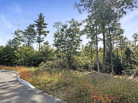 3.33 Acres of Residential Land for Sale in Turner, Maine