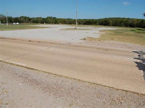 4 Acres of Commercial Land for Sale in Henryetta, Oklahoma