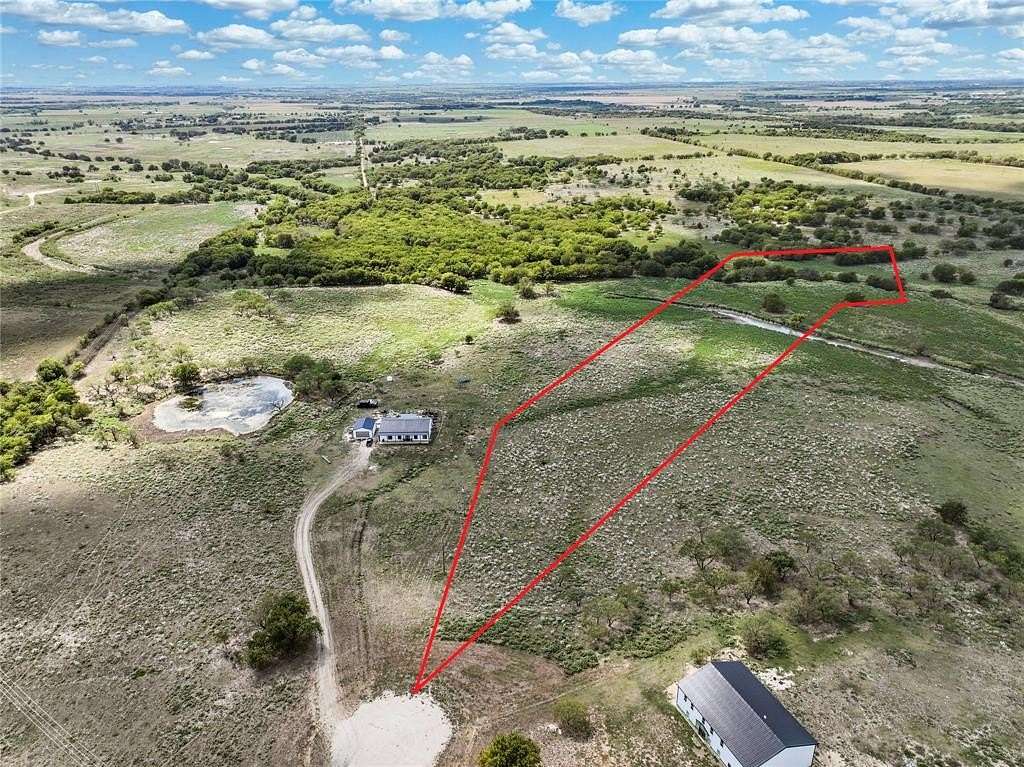 13.47 Acres of Land for Sale in Grandview, Texas