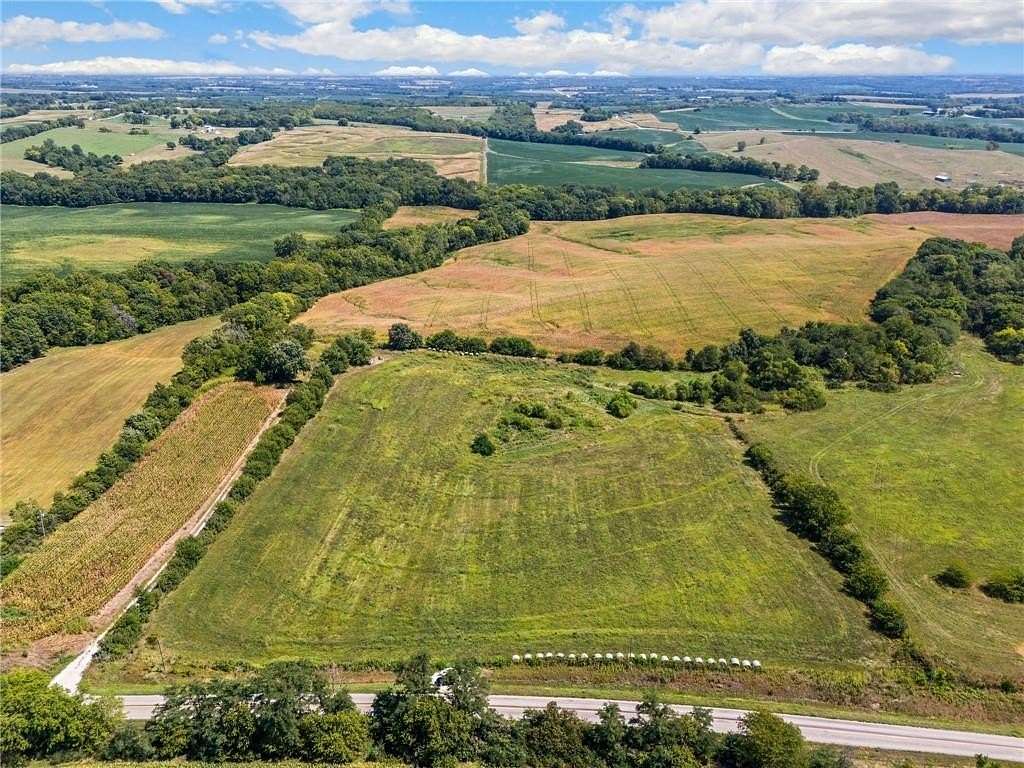 10 Acres of Residential Land for Sale in Dearborn, Missouri