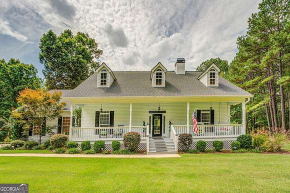 21.14 Acres of Land with Home for Sale in Monticello, Georgia