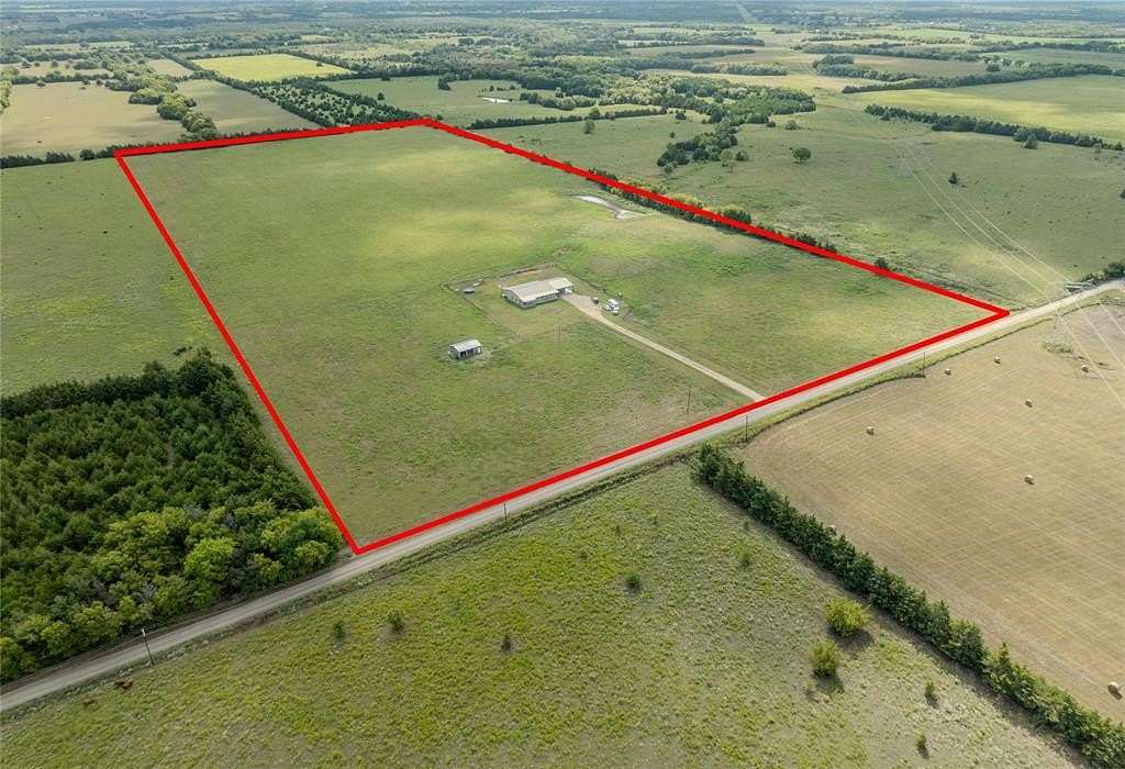 40 Acres of Agricultural Land with Home for Sale in Paris, Texas