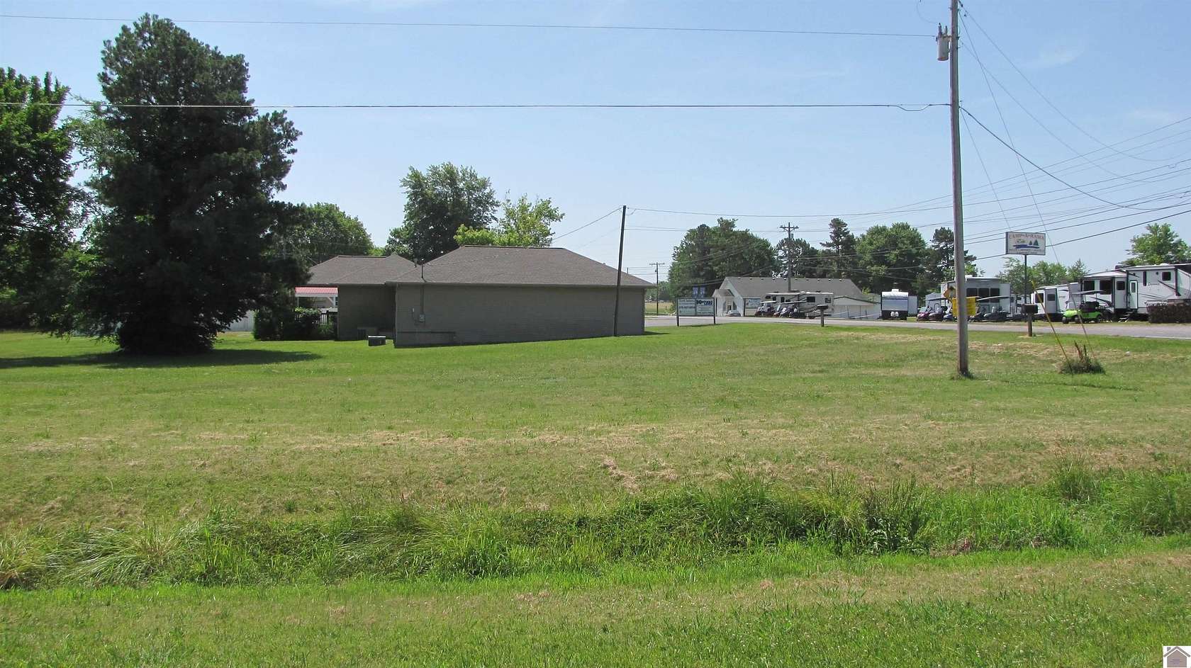 1.65 Acres of Commercial Land for Sale in Benton, Kentucky