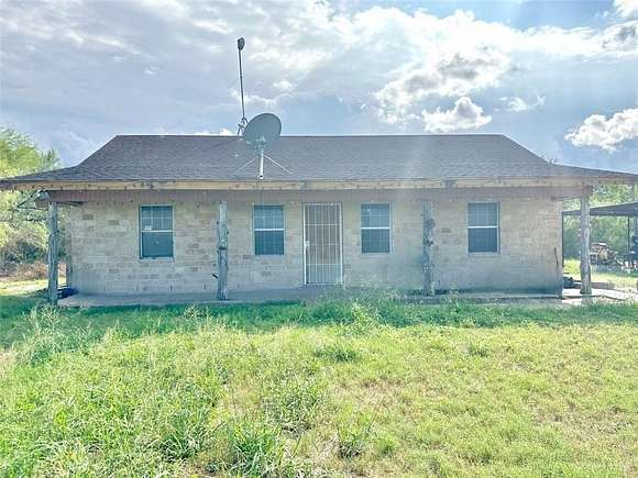 4.24 Acres of Residential Land with Home for Sale in Edcouch, Texas