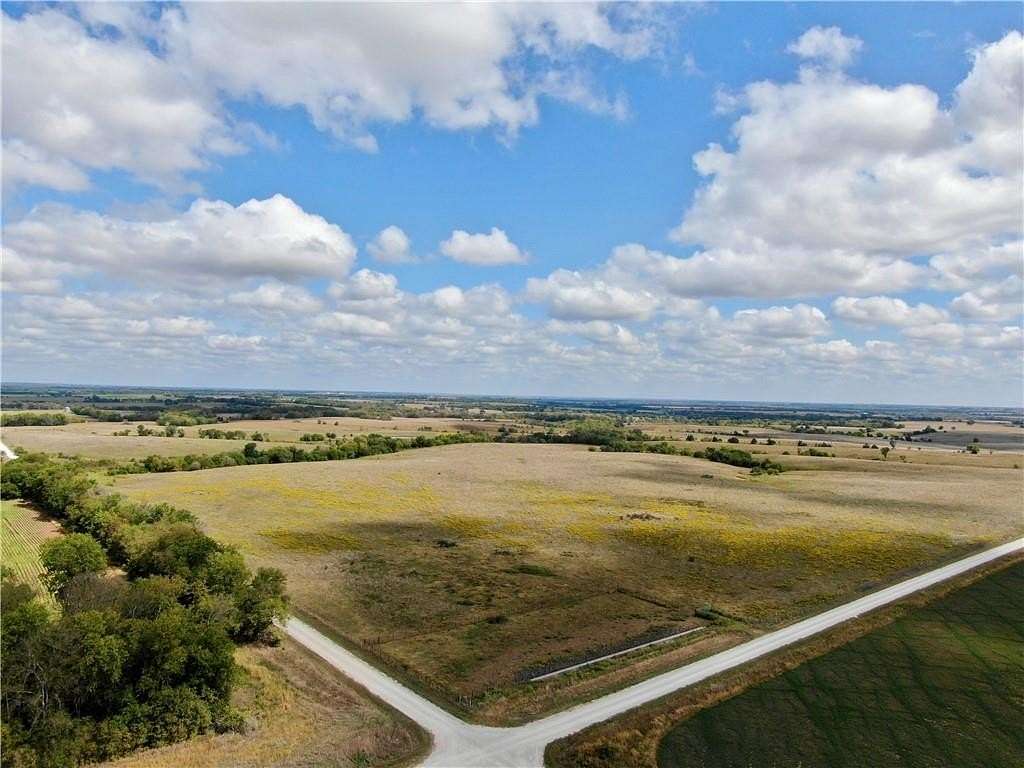 300.21 Acres of Agricultural Land for Sale in Kincaid, Kansas