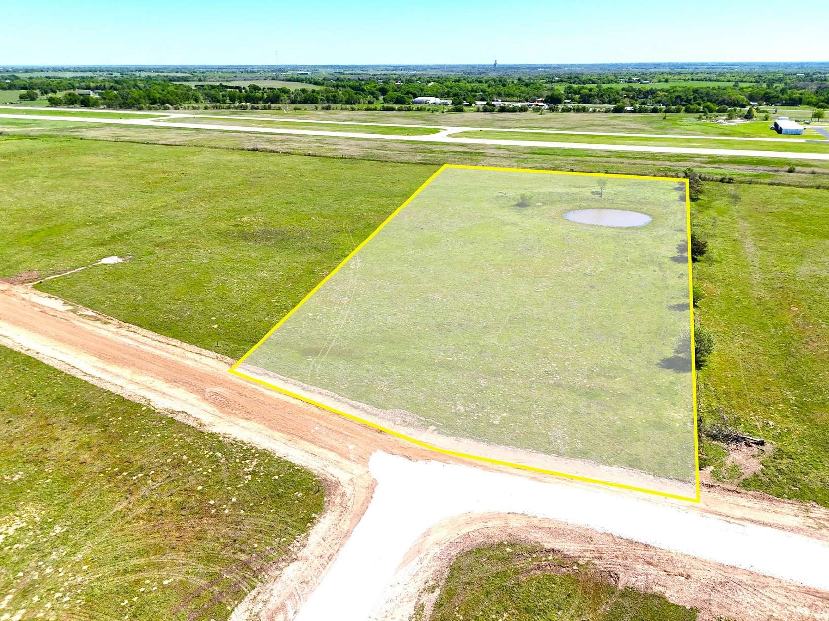 4 Acres of Land for Sale in Mexia, Texas