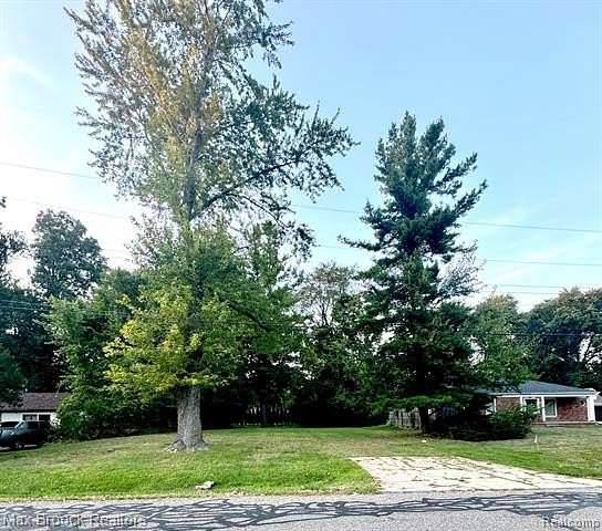 0.47 Acres of Residential Land for Sale in Southfield, Michigan