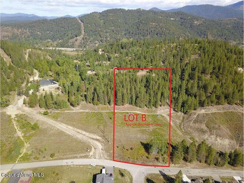 10.7 Acres of Recreational Land for Sale in Pinehurst, Idaho