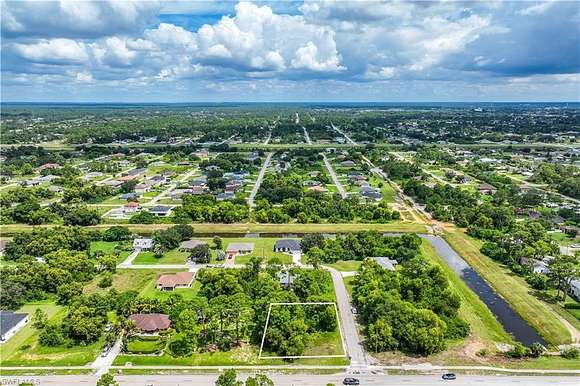 0.272 Acres of Residential Land for Sale in Lehigh Acres, Florida