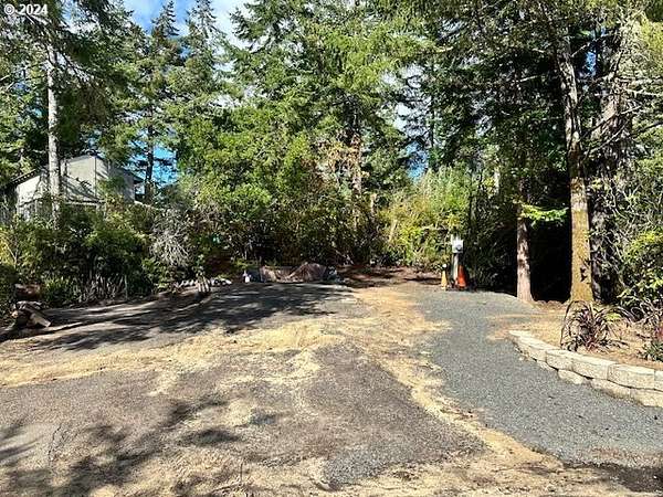 0.08 Acres of Land for Sale in Florence, Oregon