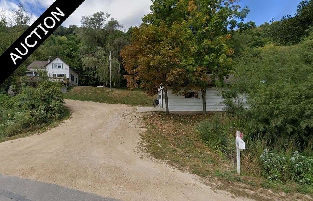 6.03 Acres of Residential Land with Home for Auction in Chaseburg, Wisconsin