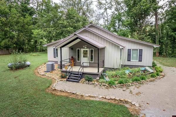 8.77 Acres of Land with Home for Sale in Norfork, Arkansas